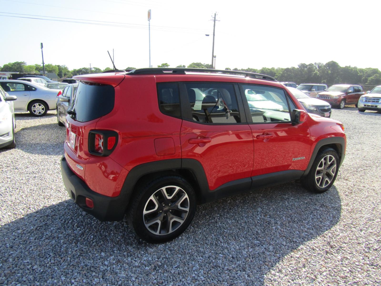 2016 Red /Gray Jeep Renegade Latitude FWD (ZACCJABT0GP) with an 2.4L L4 DOHC 16V engine, Automatic transmission, located at 15016 S Hwy 231, Midland City, AL, 36350, (334) 983-3001, 31.306210, -85.495277 - Photo #8
